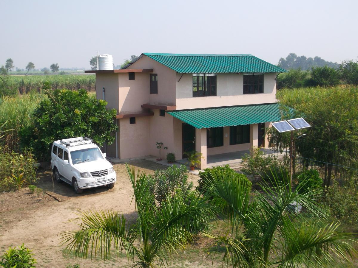 V Resorts Dudhwa Wilderness Camp Lakhimpur Exterior foto